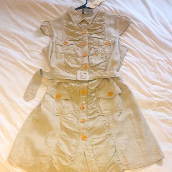 B. Trü Dresses & Skirts - Button down boutique dress 💕